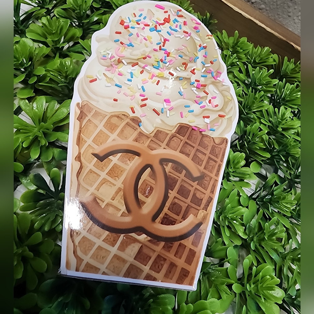 NWT inspired ice cream cone wood decor